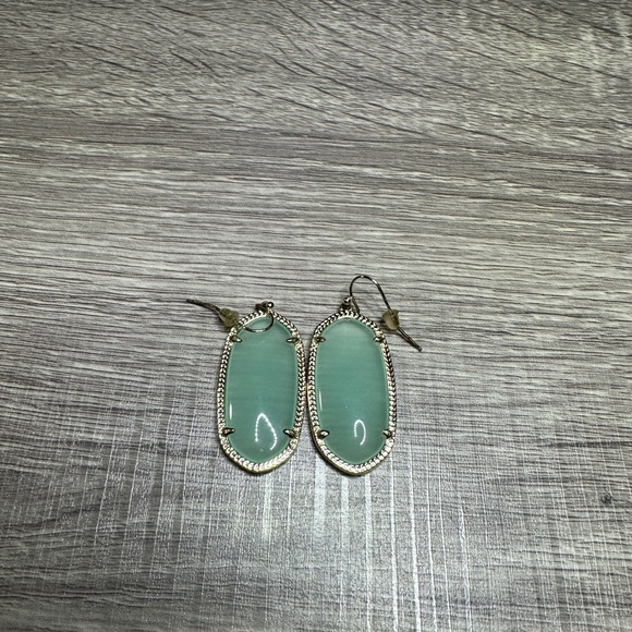 Kendra Scott green earrings - Picture 3 of 3
